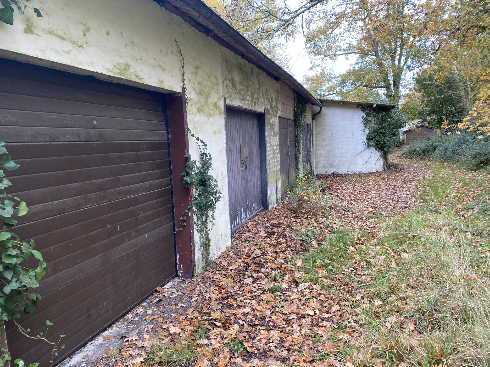 vente 8 garages + hangar